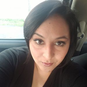 Meet your Posher, Alejandra